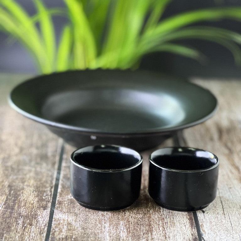 Hand Painted Ceramic Deep Starter Plate Serving Platter Tray with 2 Dip Bowls (Black, 21.5 cm Diameter) - Clayful Homes