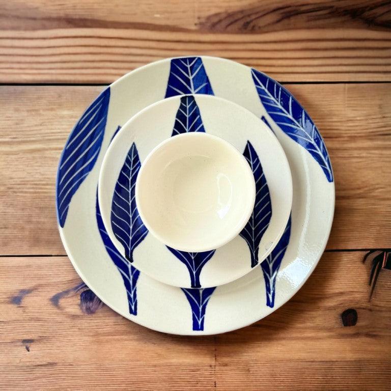 Blue Leaf Dinnerware Set (12 Pcs) - Clayful Homes