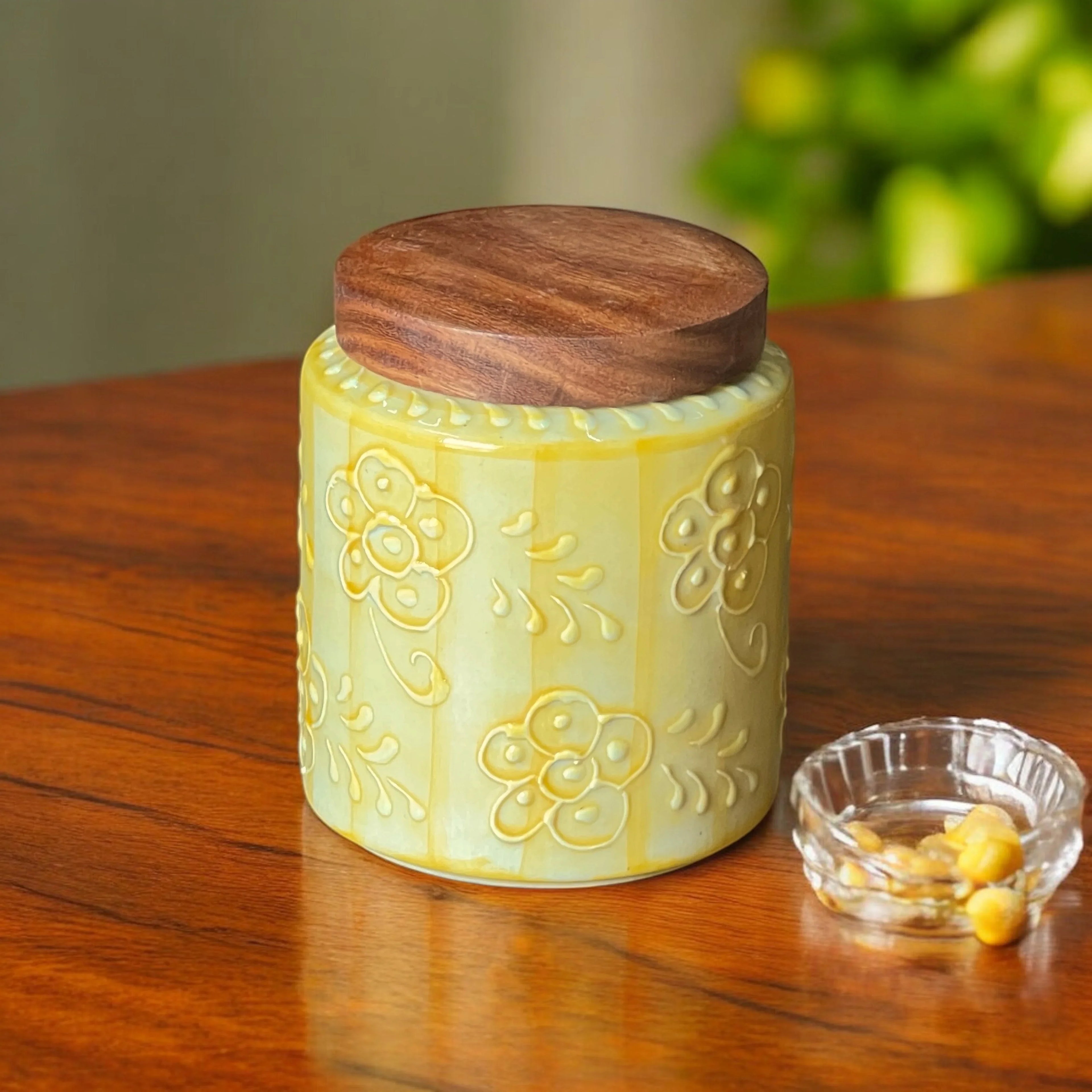 Embossed Yellow Jar (Set of 1) - Clayful Homes