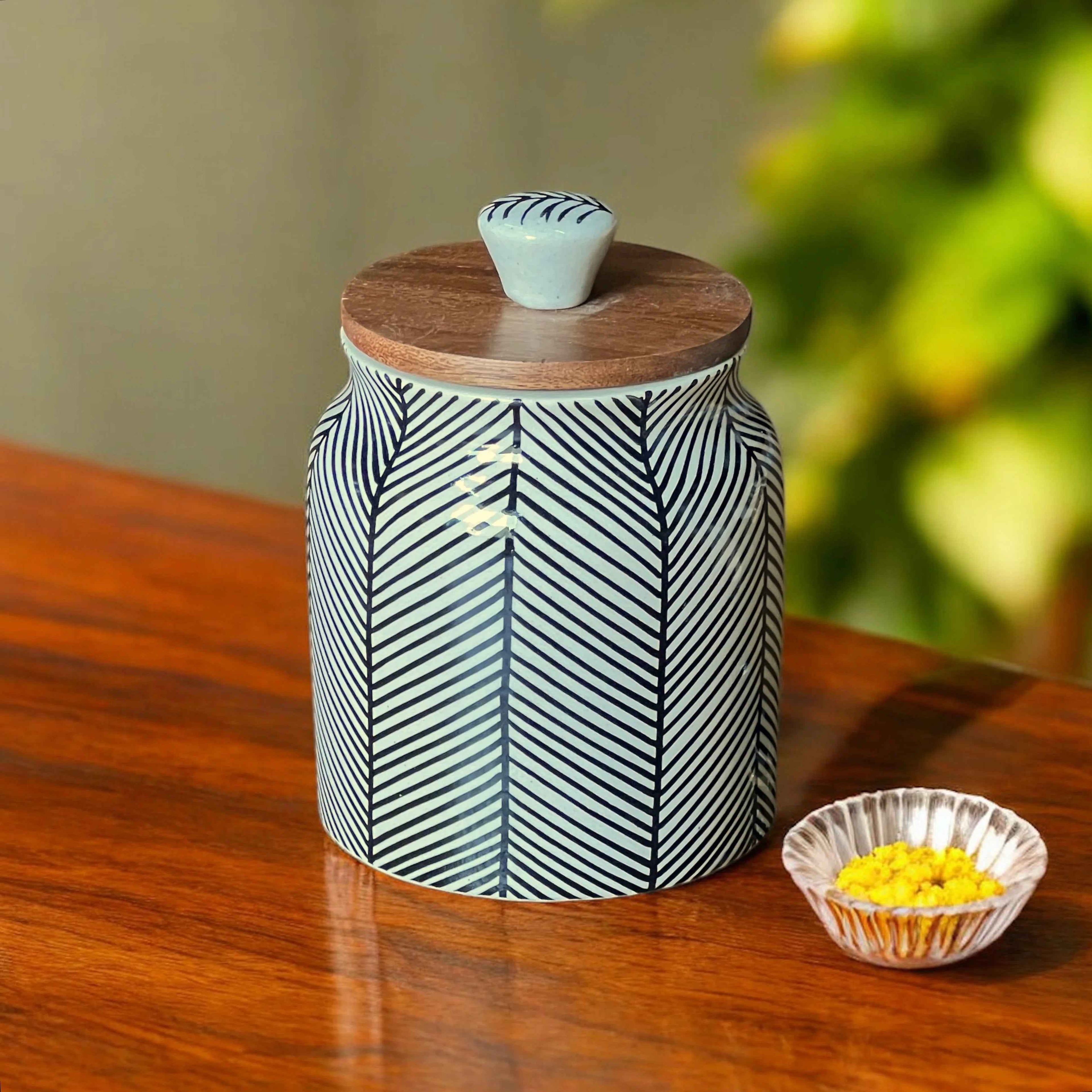 Black Lines Jar (Set of 1) - Clayful Homes