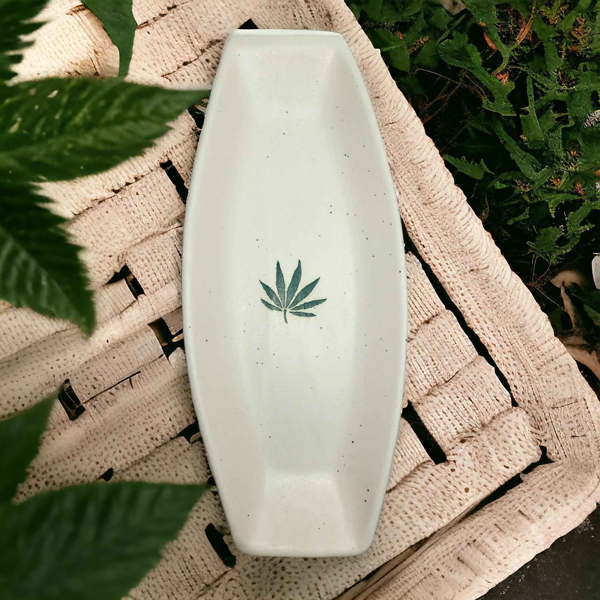 Leaf Snacks Platter - Clayful Homes