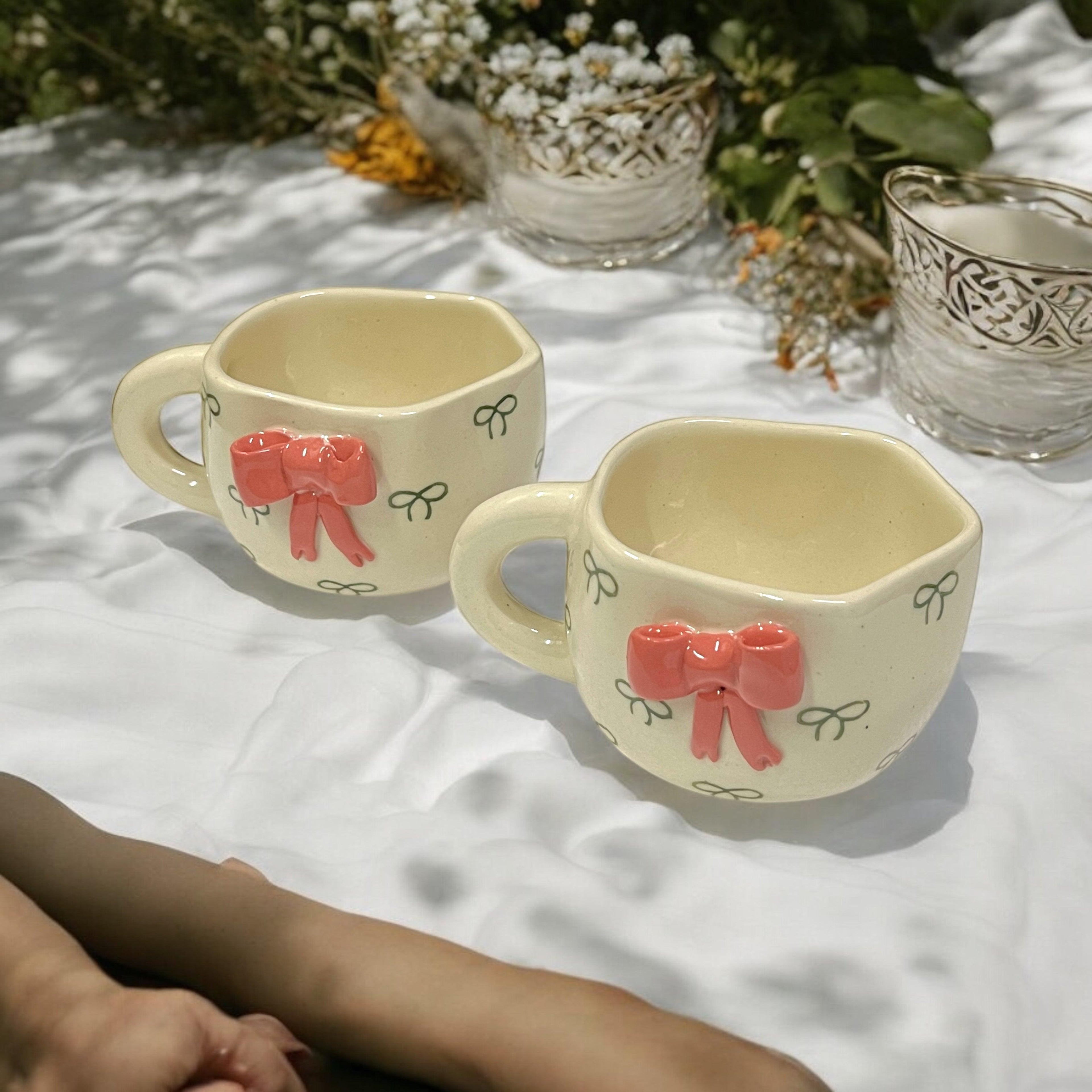 Side Bow Mugs - Clayful Homes