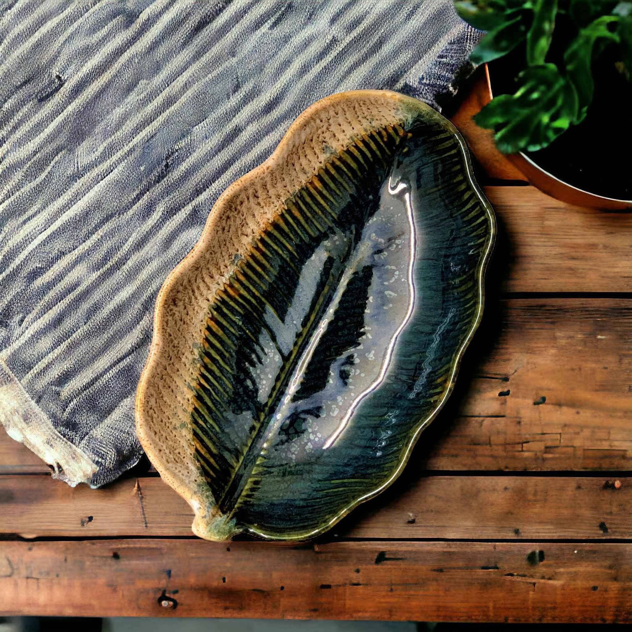Green Grey Leaf Platter - Clayful Homes