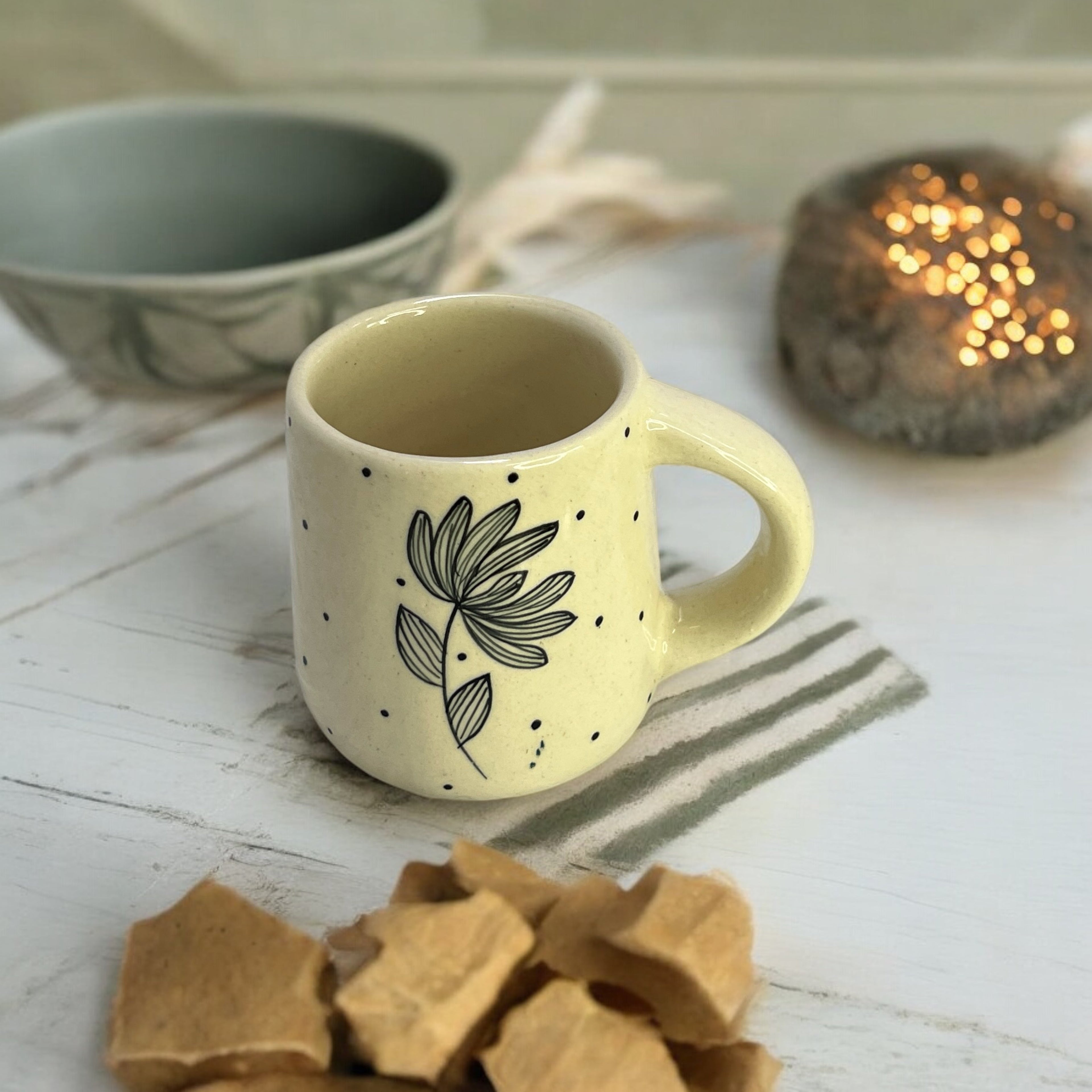 Open Tulip Mugs