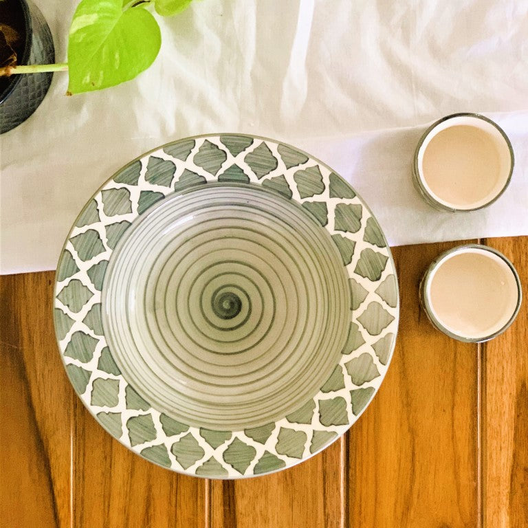 Hand Painted Ceramic Deep Starter Plate Serving Platter Tray with 2 Dip Bowls (Grey, 21.5 cm Diameter)