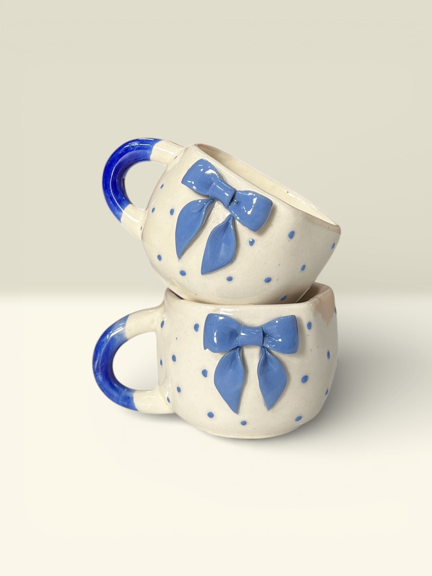 Blue Side Bow Mugs (Pack of 2)